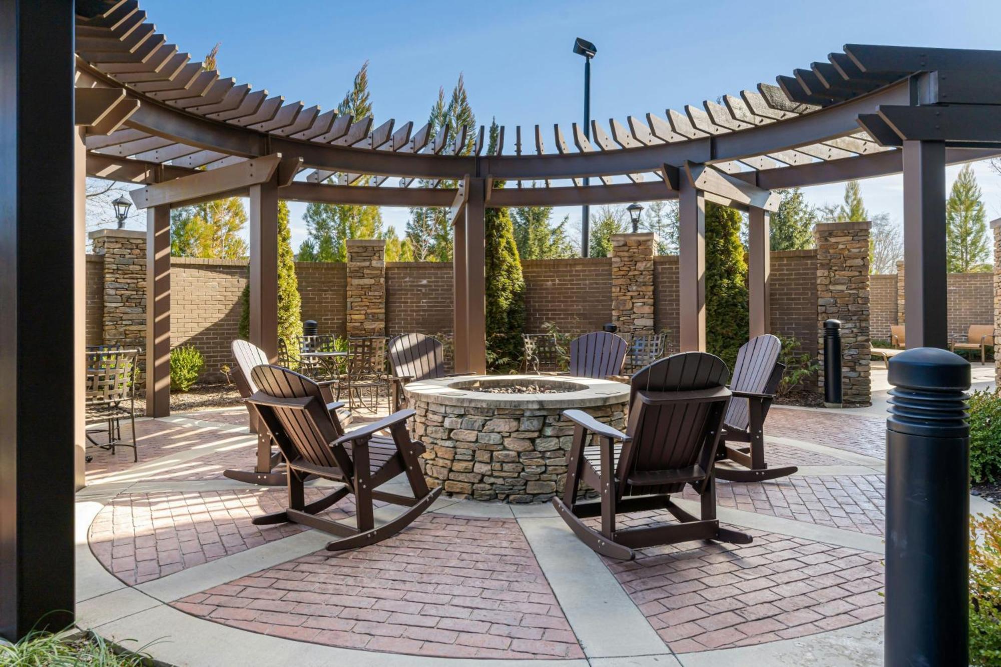 Courtyard By Marriott Asheville Airport Fletcher Exterior photo