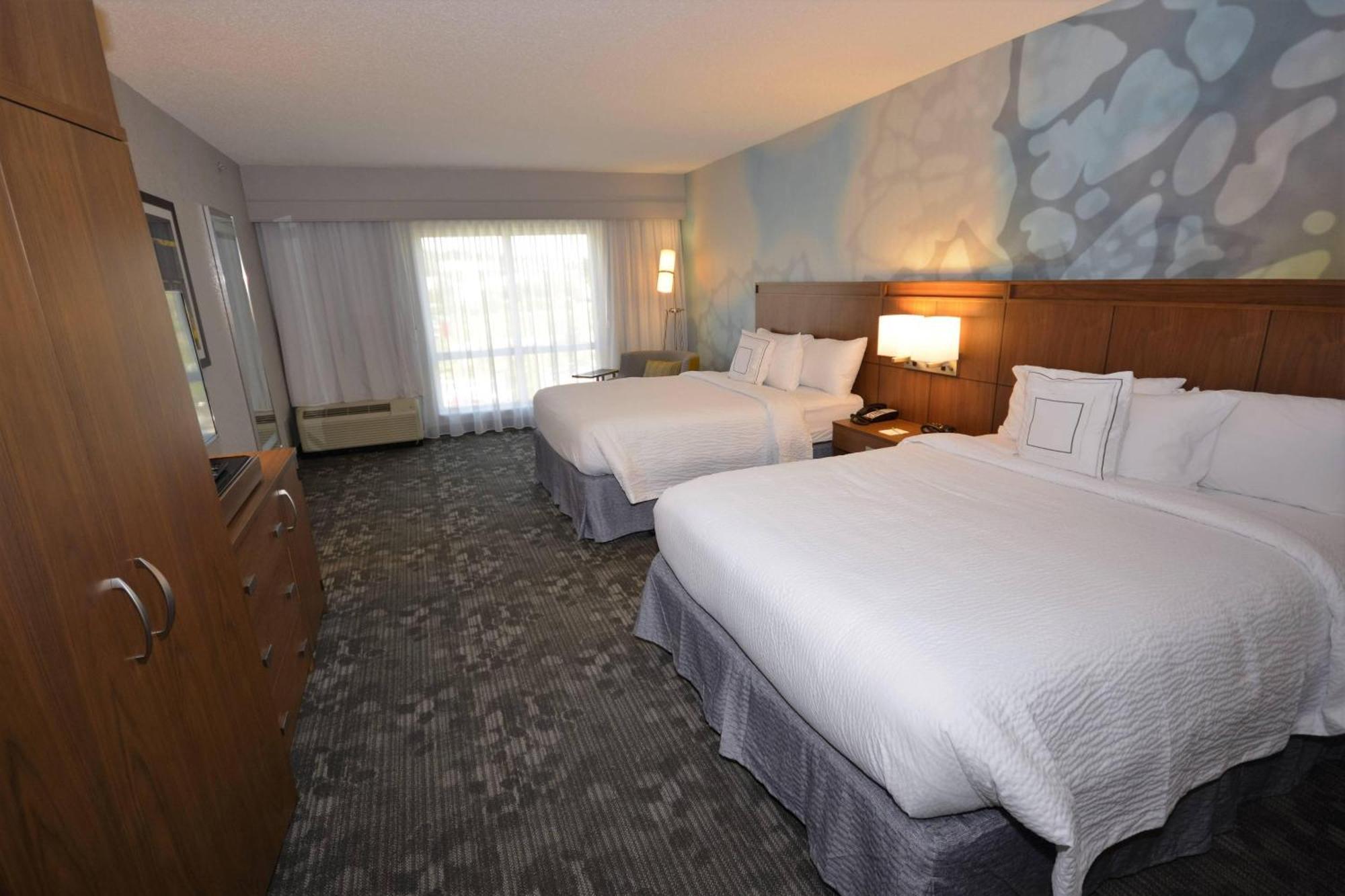 Courtyard By Marriott Asheville Airport Fletcher Exterior photo
